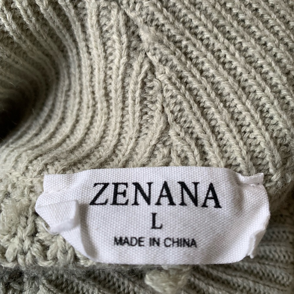 V neck front and back chunky cozy sweater